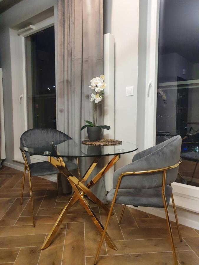 15 Pietro Sokolska 30 Towers Apartments - New- Lux- Parking- Sauna- Gym- And Good View From 15Th Floor Kattowitz Exterior foto