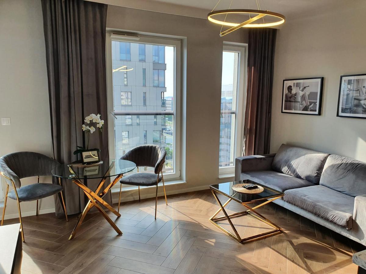 15 Pietro Sokolska 30 Towers Apartments - New- Lux- Parking- Sauna- Gym- And Good View From 15Th Floor Kattowitz Exterior foto