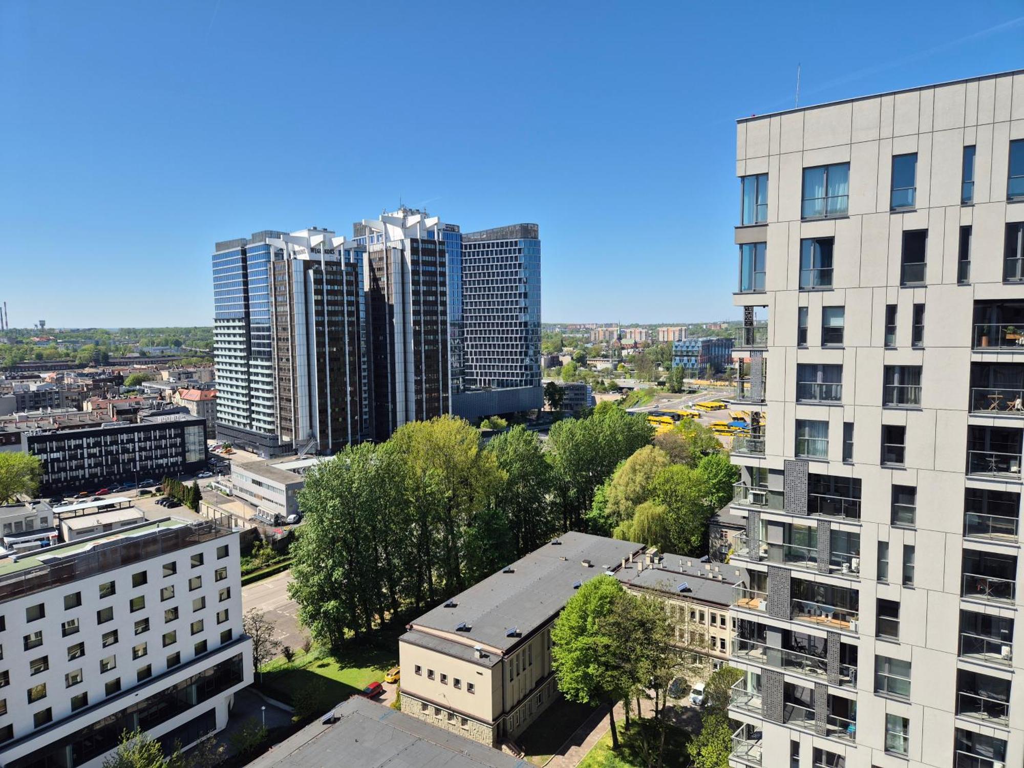 15 Pietro Sokolska 30 Towers Apartments - New- Lux- Parking- Sauna- Gym- And Good View From 15Th Floor Kattowitz Exterior foto