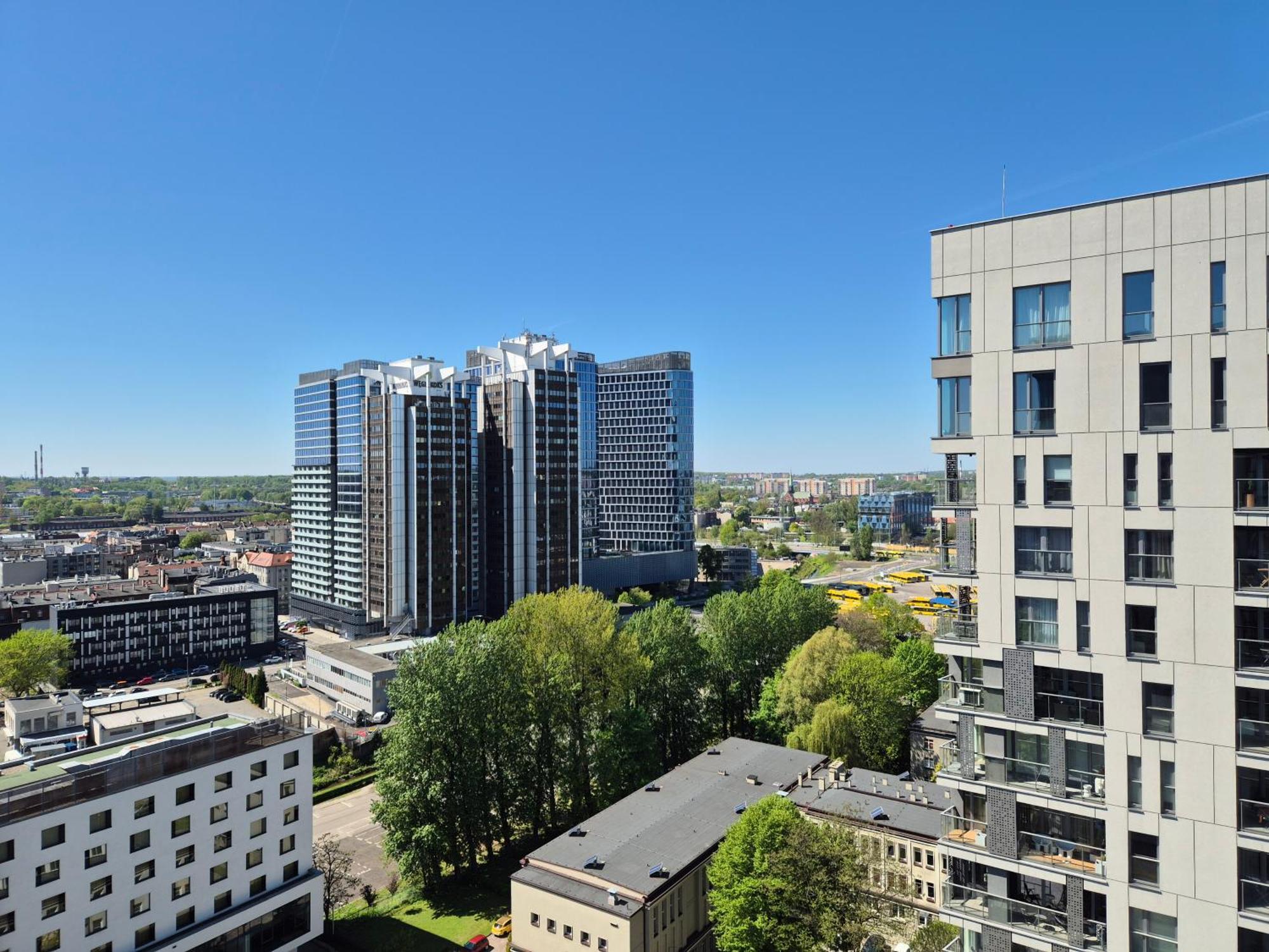 15 Pietro Sokolska 30 Towers Apartments - New- Lux- Parking- Sauna- Gym- And Good View From 15Th Floor Kattowitz Exterior foto